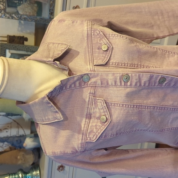 LOGO Lavender Denim Jacket  Relaxed Fit and Contrast Stitching Frayed Hem Sz 4 - Picture 2 of 9